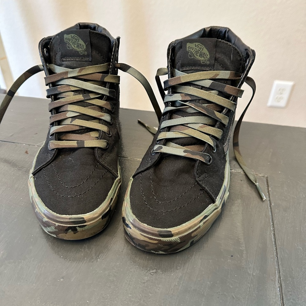 Vans women size 6